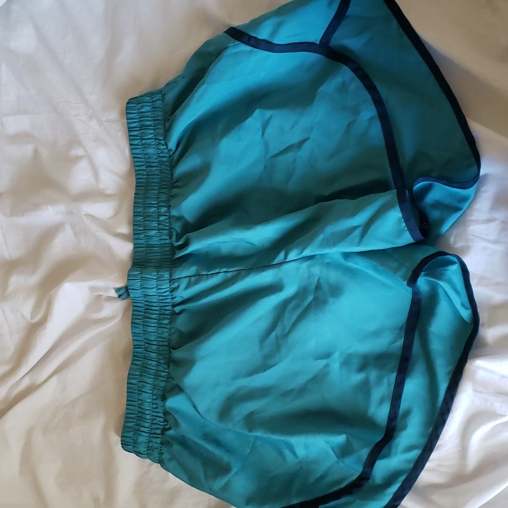 Shorts - Picture 5 of 5
